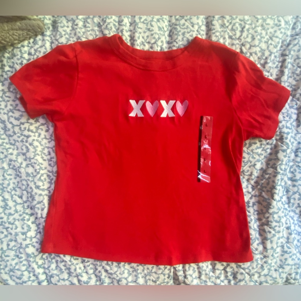 Doe. Women’s Tee with XO Heart Design - Size Small